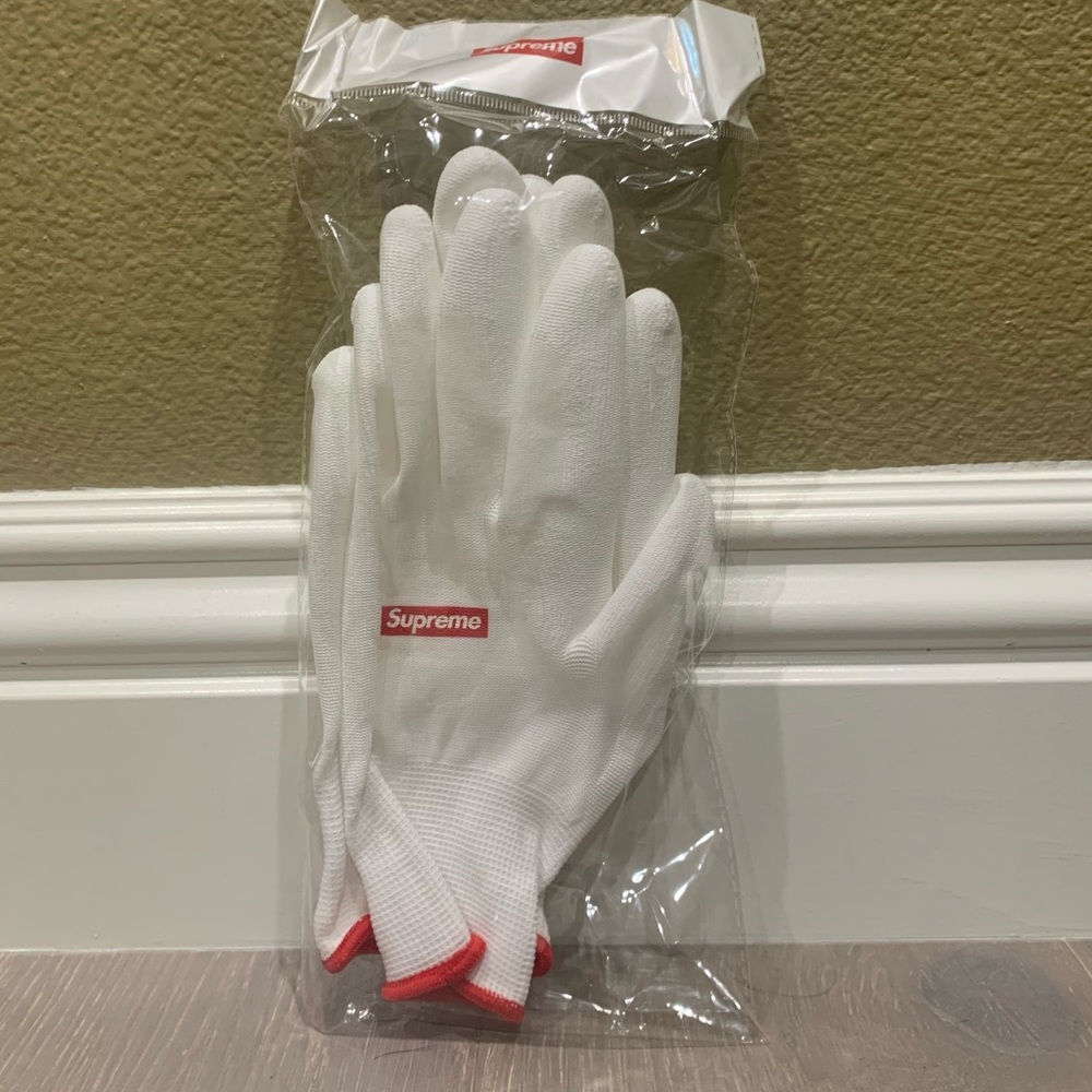 Supreme Rubber Gloves